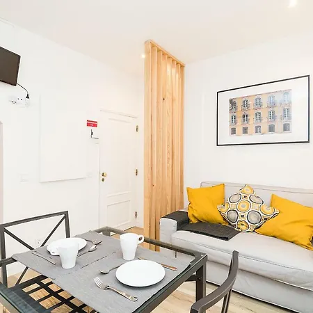 Studio 15 - Martim Moniz Apartment